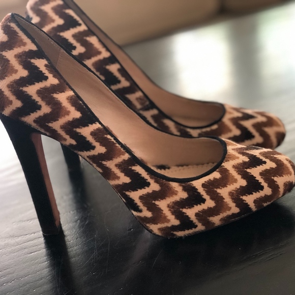 JEAN MICHEL CAZABAT HEELS - Picture 2 of 7